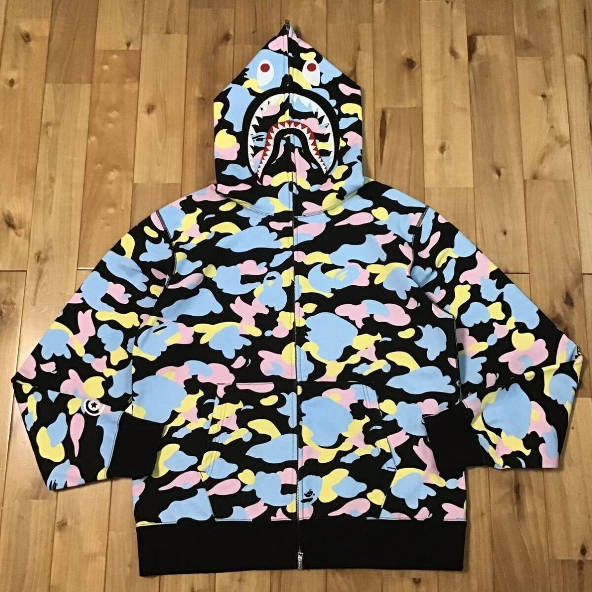 BAPE Multi Camo Shark full zip hoodie cotton candy camo A BAPE Multi Camo Shark full zip hoodie cotton candy camo A