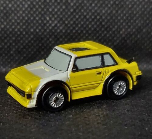 Micro máquinas vintage Galoob 1989 #8 ojos privados amarillo Toyota Mr2 - Imagen 1 de 10