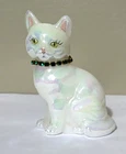 Vtg Fenton Sitting Cat White Opalescent Green Jewel Collar May Birthday Signed
