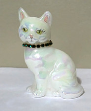 Vtg Fenton Sitting Cat White Opalescent Green Jewel Collar May Birthday Signed