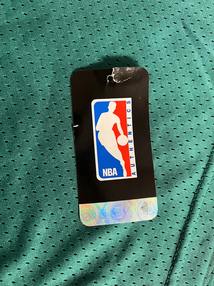 Vintage Nike Chicago Bulls #23 Michael Jordan Jersey Green Rare Size M Length +2 - Image 2 of 4