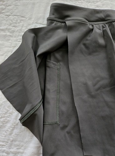 SPANX Womans Booty Boost Skirt 7/8 Leggings Dark Palm Green Size L NWT - Picture 5 of 7