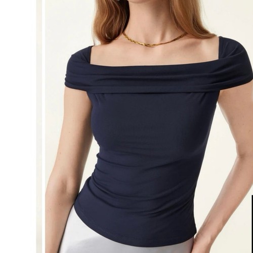 OGL Eco-SkinKiss® Multi-wear Versatile Necklines Brami Top in White - Picture 8 of 12