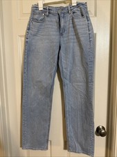 American Eagle Outfitters Women's Light Wash Super High Rise Straight Jeans Sz 6