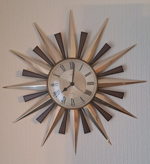 Metamec Sunburst Clock Teak & gold tone Quartz Wall Mid Century 60s/70s working