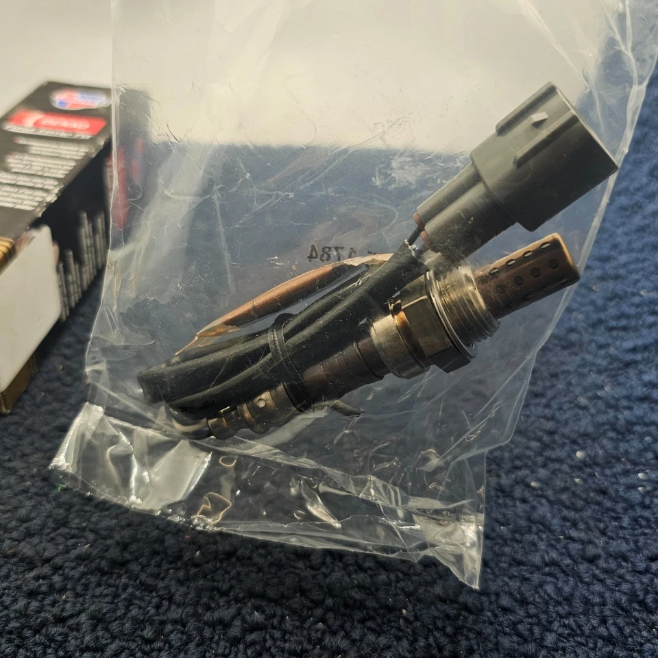 DENSO 234-4626: Sensor de oxígeno para 1996-1997 LEXUS SC300 3,0 L L L6 Foto 3 de 4