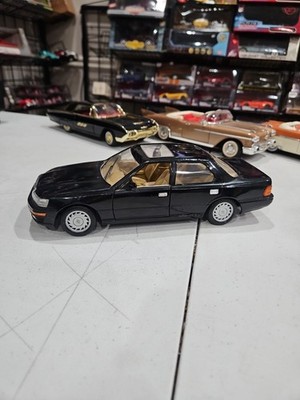Road Tough 1989 Lexus LS400 Scale 1:18 Diecast - NO BOX - FREE