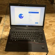 Fujitsu Lifebook P727 2 in 1 i5-7200U 4GB RAM 128 GB M.2 12.5" touch Win 11 A025