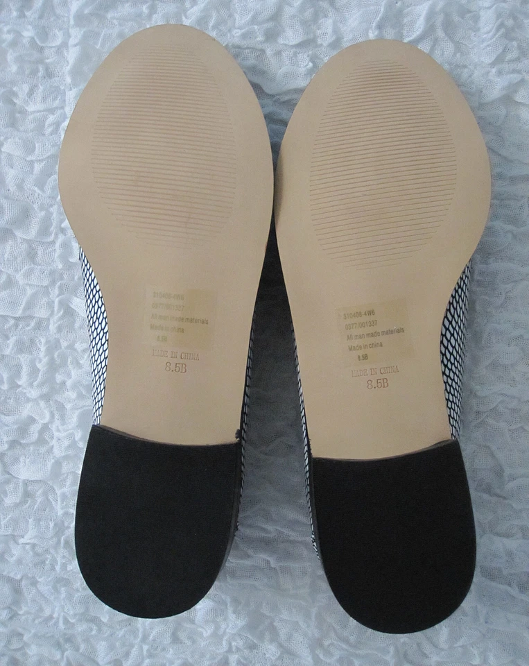 NUEVO Mocasín Talla 8.5 B Victoria's Secret Logo Blanco y Negro $78 Foto 3 de 3
