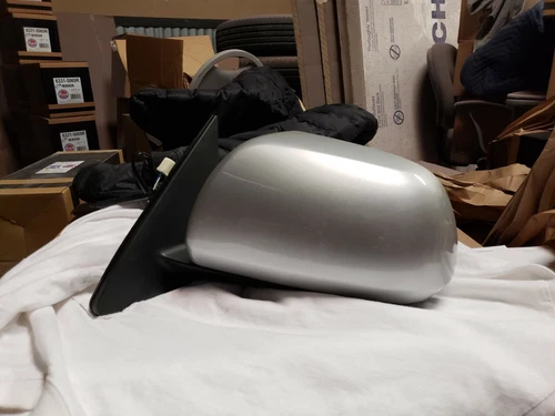 NEW SILVER Driver Side Power Mirror fits a 2008-2013 Toyota Highlander Heated 