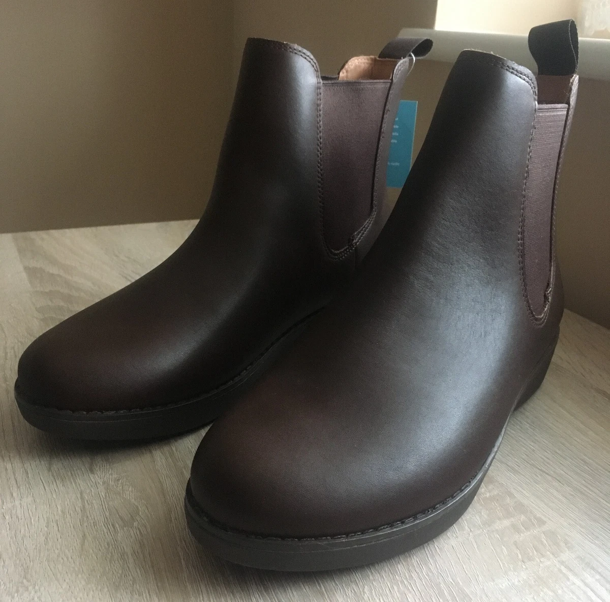Size 5.5 hotsell chelsea boots