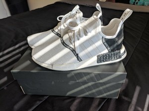 adidas nmd r1 speckle pack white