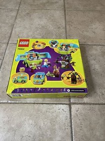 LEGO Scooby-Doo The Mystery Machine (75902)