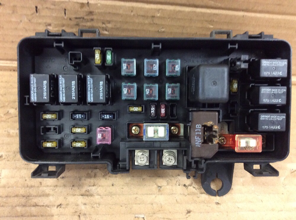 2004 honda accord cigarette lighter fuse location 2001 2002 01 02 Accord LX V6 Main Fuse Relay Box Assembly “A1” Used OEM