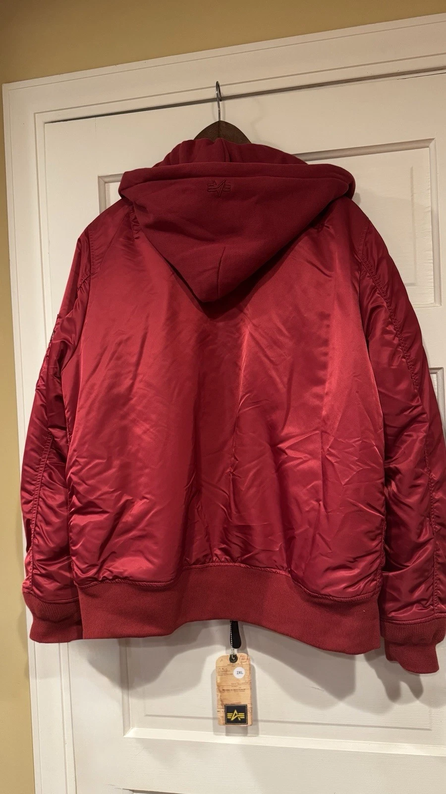 Alpha Industries Men’s MA-1 Natus Insulated Jacket Red Olive Lining Size 2XL image 3