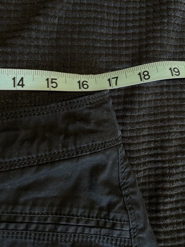 Croft & Barrow Soft Denim Skort Size 14 Black Pockets Zip High Rise Logo Summer - Picture 8 of 8