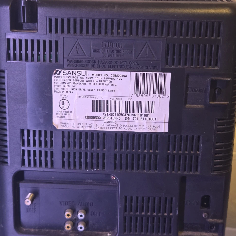 Sansui COM0950A 9" CRT TV VCR Combo VHS Player For Parts Repair No Video 1996 - Image 2 of 4