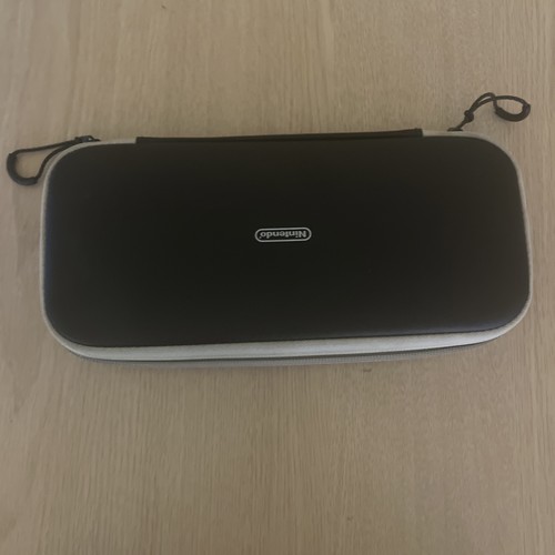 Nintendo Switch OLED Videospielkonsole HEG-001 Schwarz/Weiß K61 - Bild 9 von 9