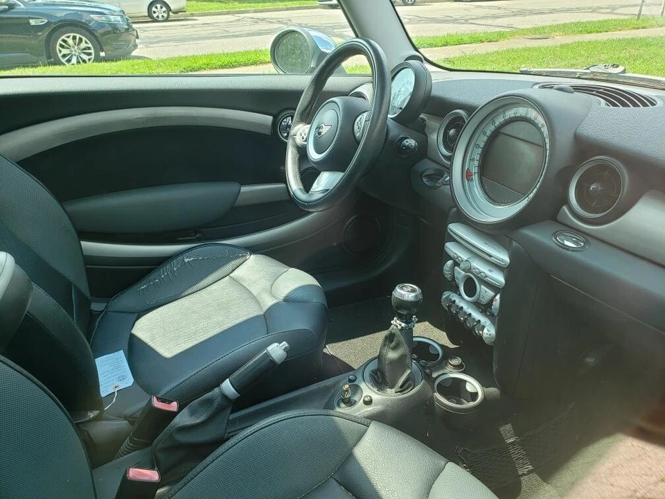 R56 Mini cooper s parts - Image 3 of 4