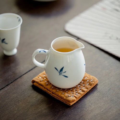Hand-painted Butterfly Orchid Ceramic Fair Cup Justice Cup Kung Fu Tea Set - Picture 2 of 4