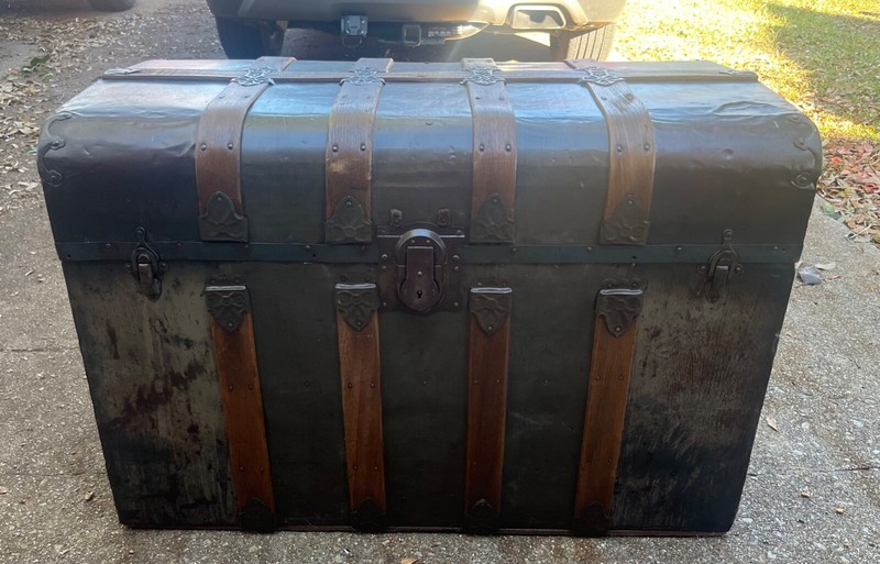 Vintage Steamer Trunks