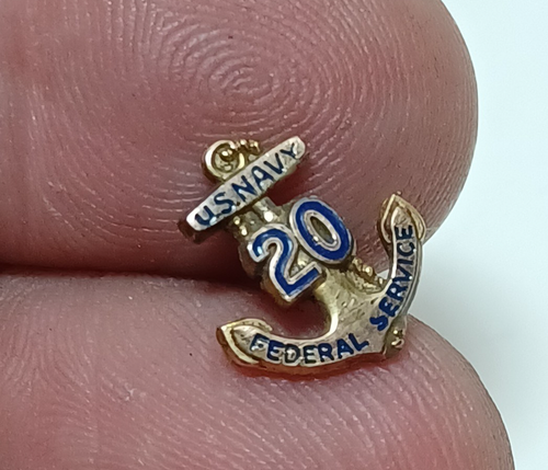US Navy 20 Yr Federal Service Award 10K Gold Filled Screw Back Lapel Pin JRTR49