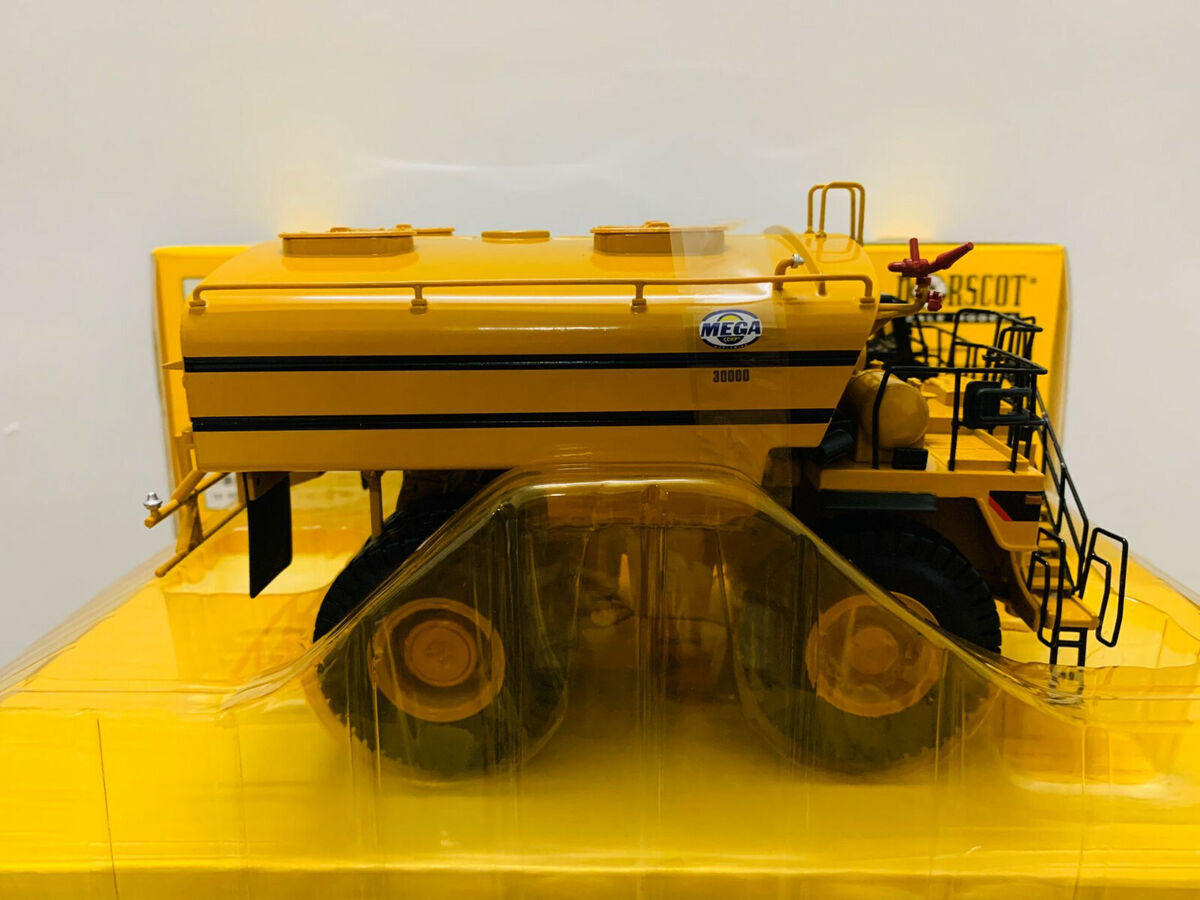Norscot Cat Mega MWT30 Mining Truck Water Tank 1:50 DieCast Norscot Cat Mega MWT30 Mining Truck Water Tank 1:50 DieCast