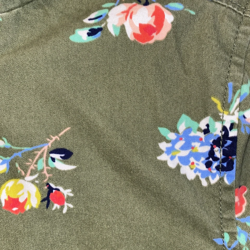 Jaqueta floral verde oliva marca infantil tamanho M GAP feminina com capuz zíper frontal - Imagem 3 de 4