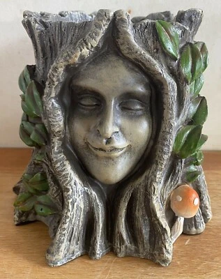 LCM Latex mould for making this Lovely Tree Lady pot