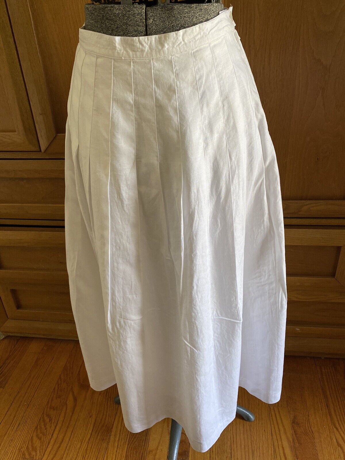 Vintage Jones of New York White Lined Pleated Linen Maxi Skirt Sz 6