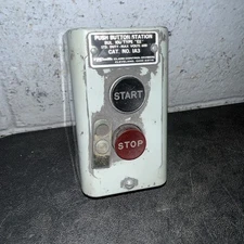 JOSLYN CLARK PUSHBUTTON STATION BUL. 100 TYPE EE. 1A3 START STOP