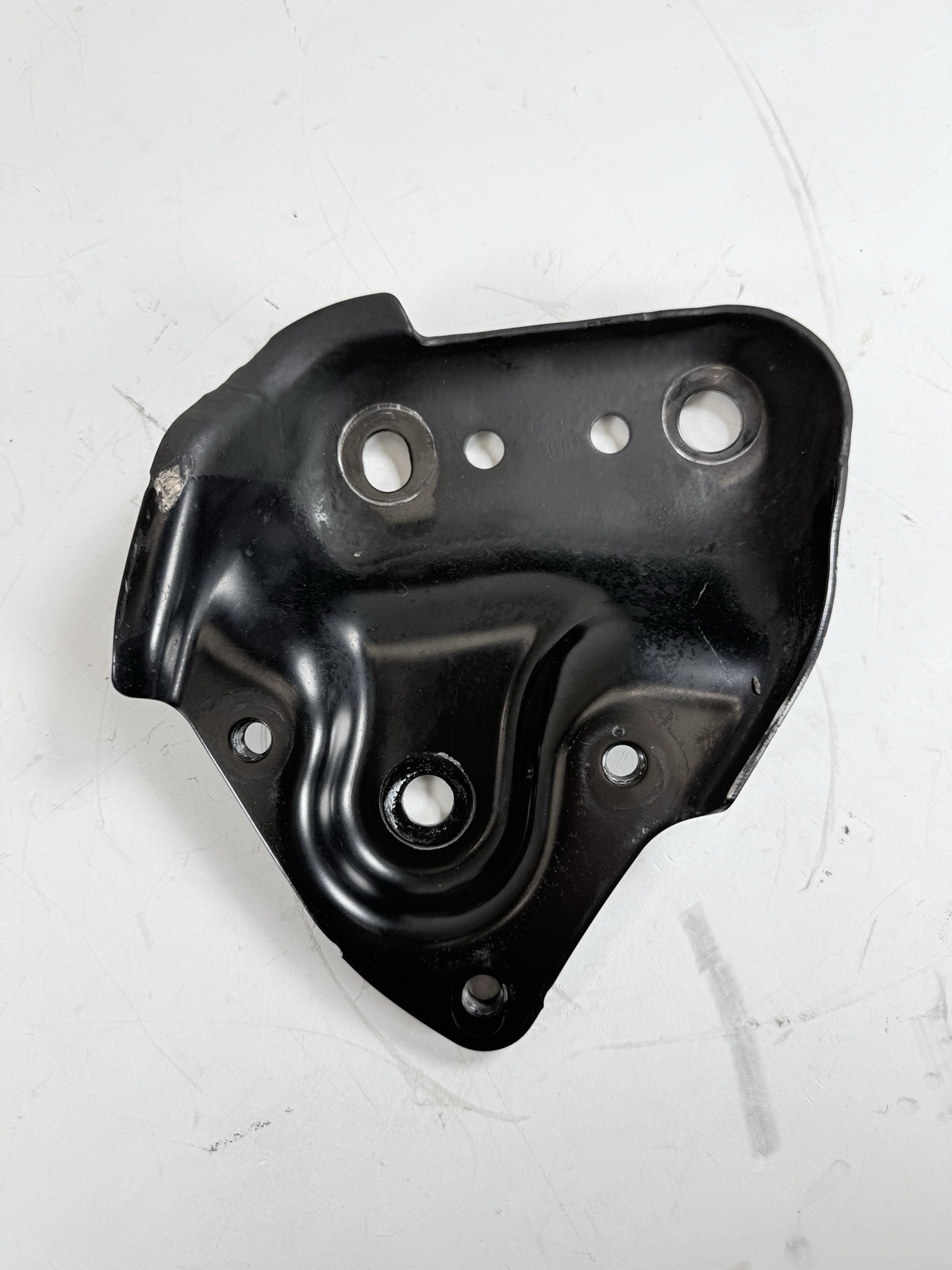 2017-2021 Subaru Impreza Front Crossmember Right Bracket 20216-FL020 OEM
