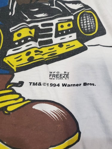 VINTAGE Looney Tunes Mens Shirt 1994 Graphic Taz Wile E Coyote THRASHED - Picture 3 of 13