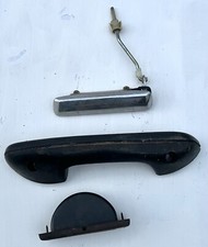 Porte arrière et accessoires Nissan BLUEBIRD