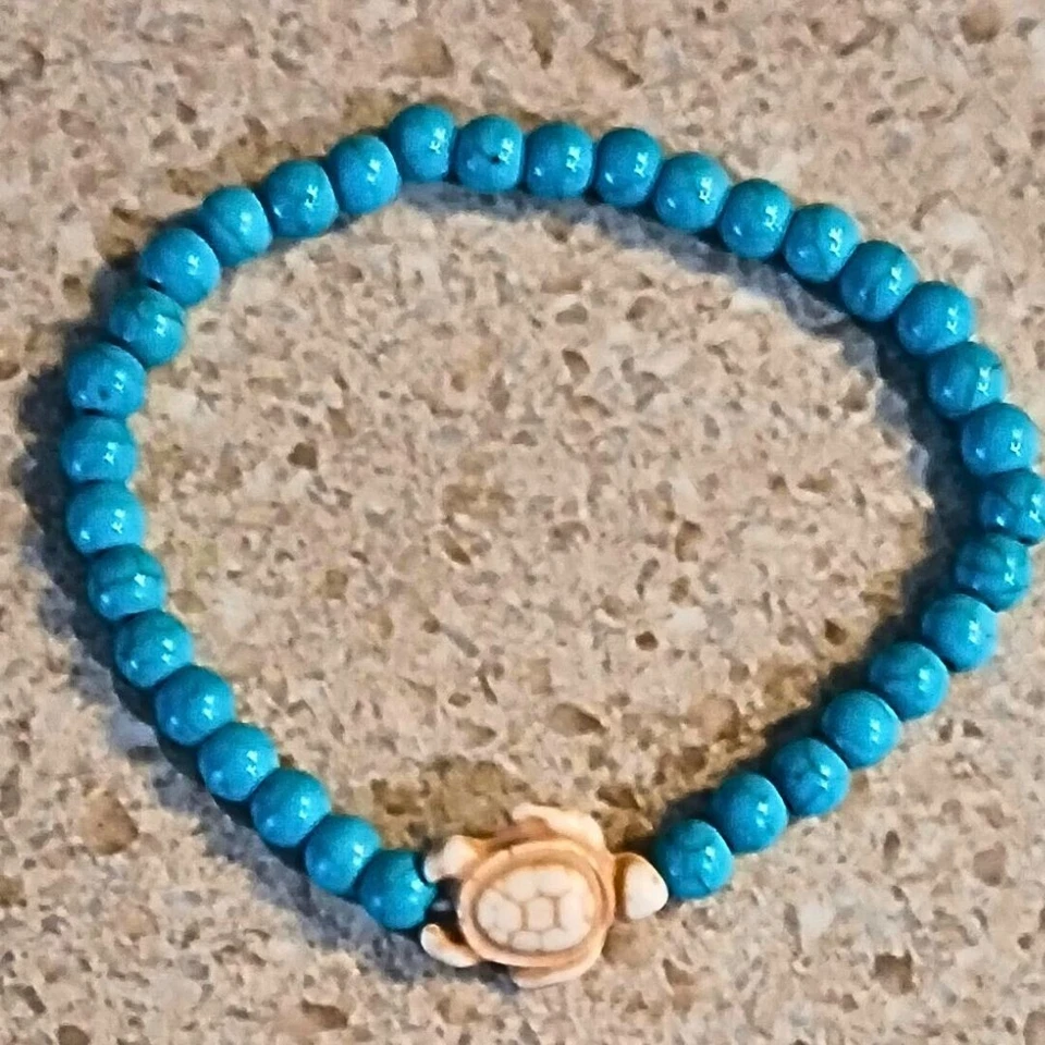 Handmade Womens Turquoise Beaded Charm Bracelet Turtle Art Nautical Beachy Boho - Image 2 of 3