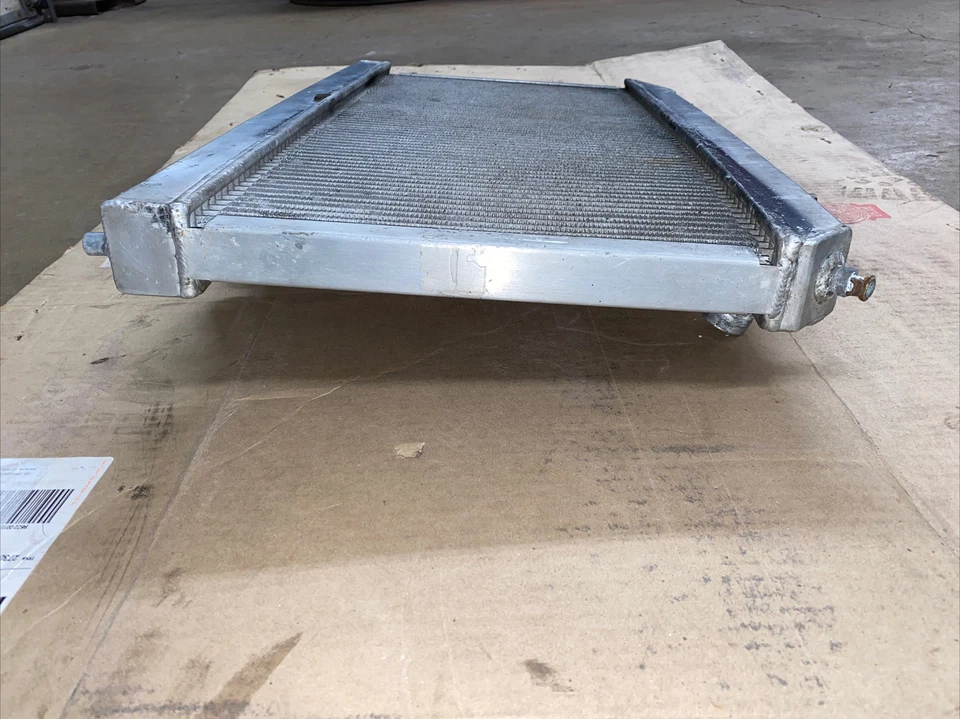 Radiador de alumínio BeCool 1992-2000 Honda Civic personalizado tamanho completo - Tamanho completo/4 fileiras - Imagem 4 de 4