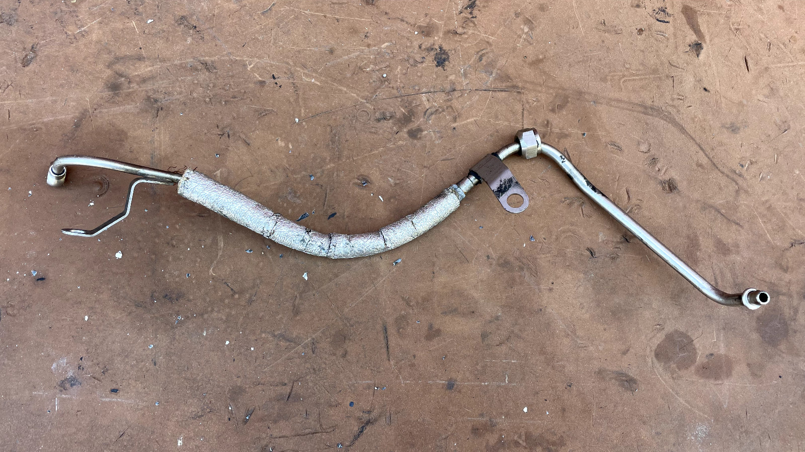 Ferrari 488 GTB Spider OIL DELIVERY PIPE TO LH TURBO 314532 OEM used