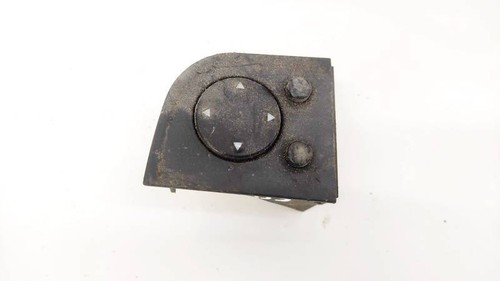 Audi 80 1994 Wing mirror control switch (Exterior Mirror Switch) 4 #2056154-52