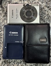 Canon PowerShot Digital ELPH SD400 5.0MP Digital Camera w/battery Charger  Case