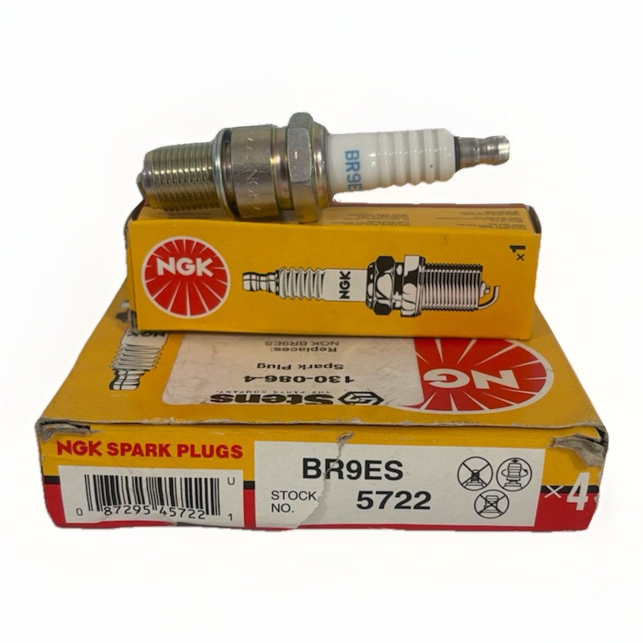 4-Pack Genuine NGK 5722 BR9ES Nickel Spark Plugs Arctic Cat Sno-Jet Yamaha