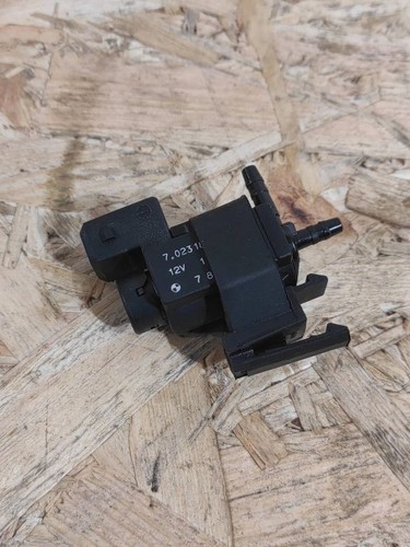 BMW 7 F01 F02 F03 F04 2012 Benzin 300kW Turbolader Druckwandler Magnetventil