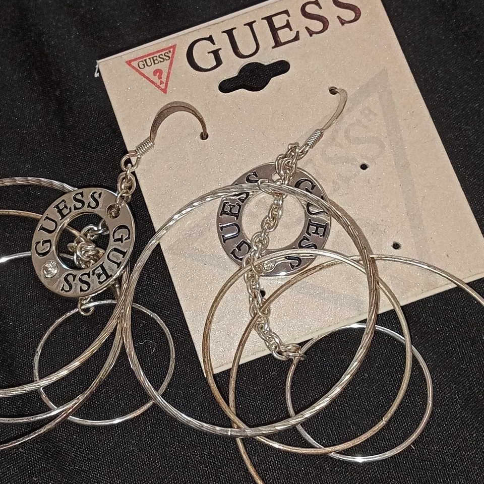 LOTE DE 3 PARES DE PENDIENTES COLGANTES ADIVINA TODOS NUEVOS EN TARJETAS AROS Y CORAZONES Foto 2 de 4