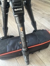MeFOTO A0350Q0 Travel Backpackers Classic Stativ rot mit Tragetasche