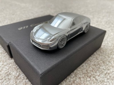 Porsche 911 991.2 Carrera Aluminum Chrome model scale 1:43 Paperweight