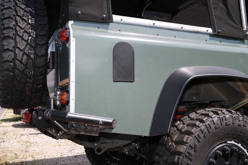 Land Rover Defender Fuel Cap / Hole Cover - Trekfinder Defendoor - 第 5/6 張圖片