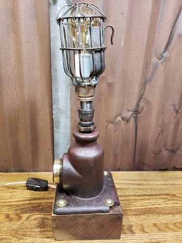Steampunk Industrial Reclaimed Iron Age Desk Lamp with USB Hand Made Antique - Picture 6 of 12