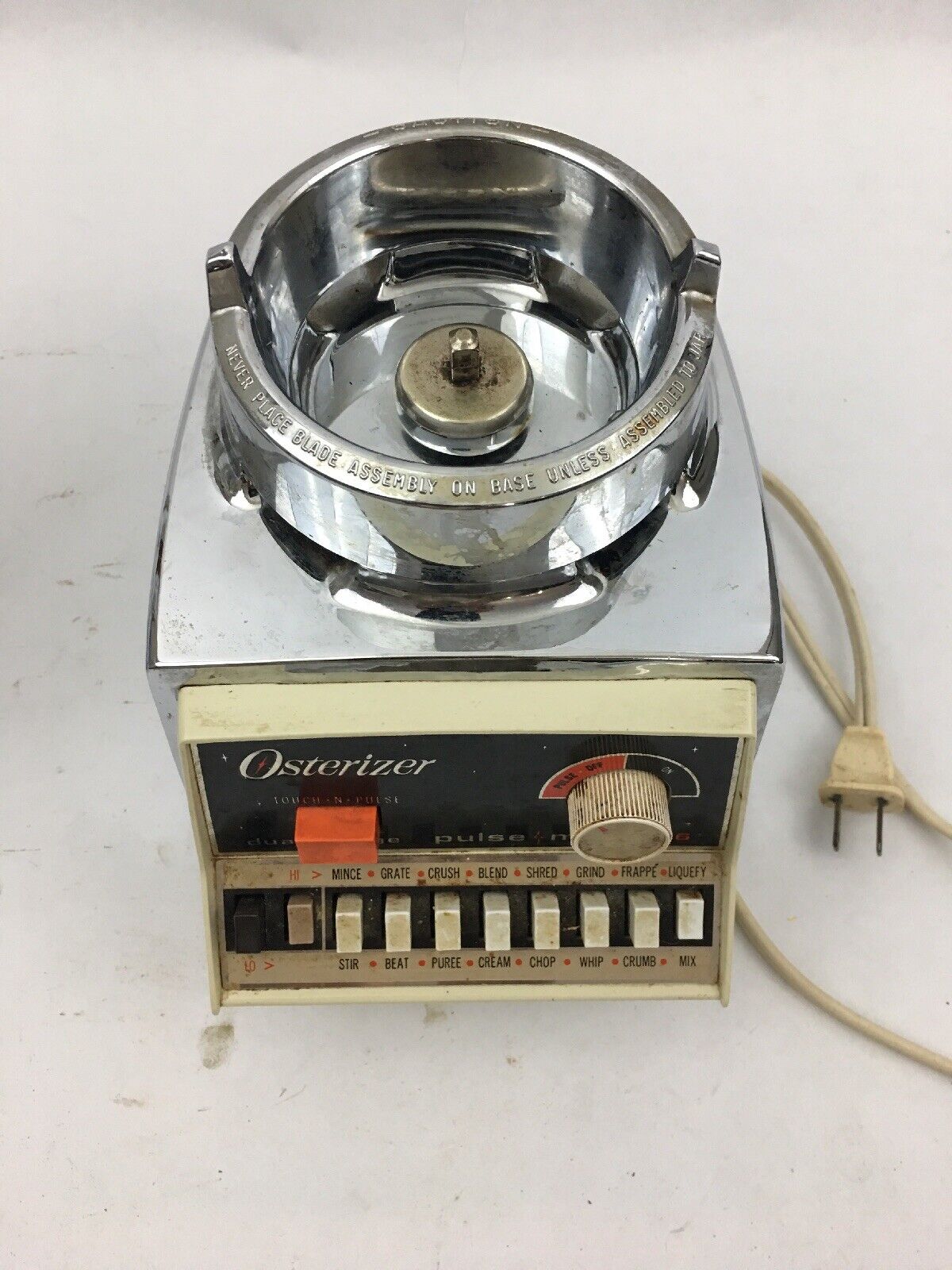 Vintage Osterizer Pulse-Matic 16 Dual Range Touch-N-Pulse Blender
