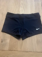 Nike Women's Volleyball Shorts Size S Black New WITOUT TAGS 108720-010