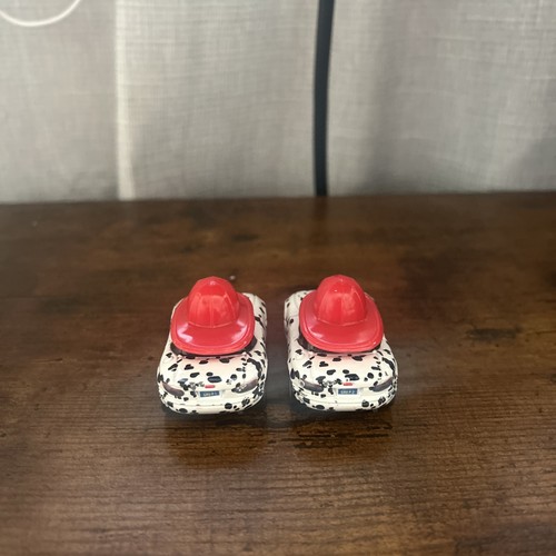 Disney Pixar Cars Toon Mater Rescue Squad Mia And Tia Dalmatian Diecast 1:55 - Picture 3 of 3