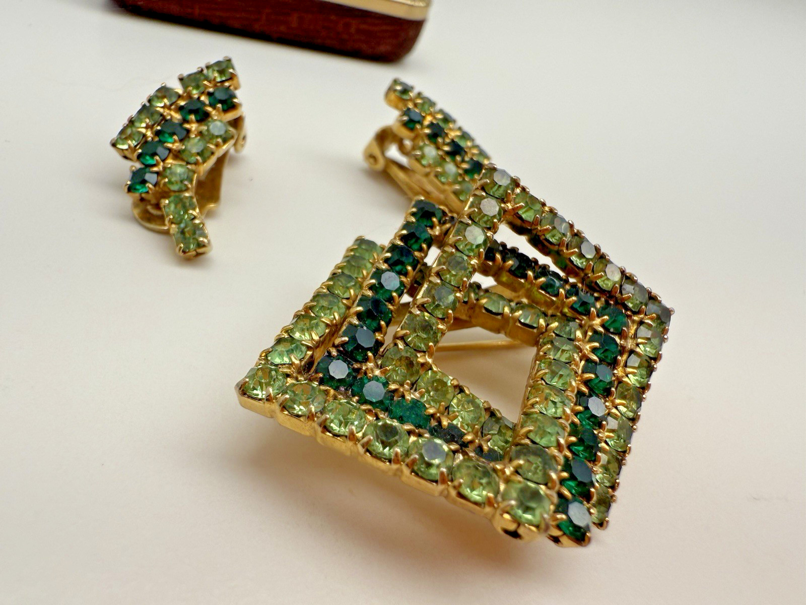 Uranium Interlocking Squares rhinestone Brooch/Pi… - image 2